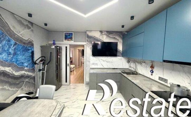 3-комн квартира улица Курнатовского, 8,  д. 8