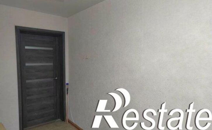 3-комн квартира улица Строителей, 80,  д. 80
