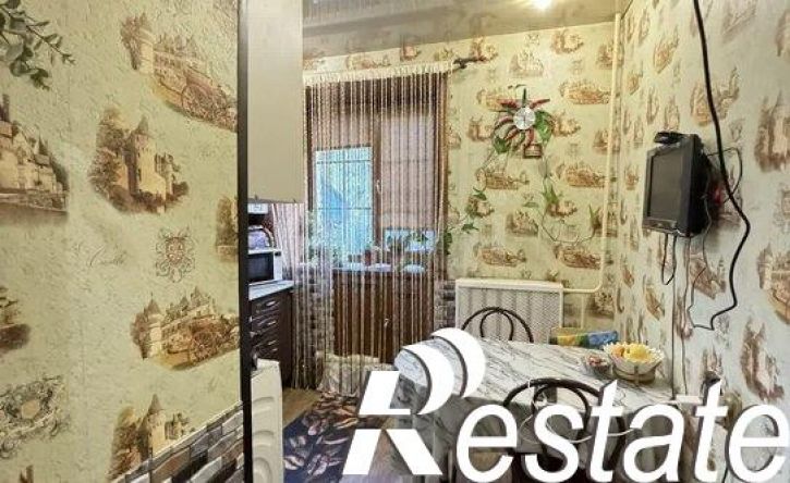 2-комн квартира улица Балябина, 37,  д. 37