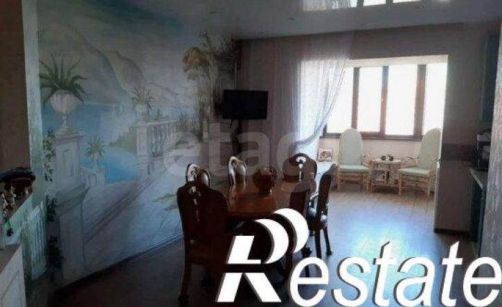 4-комн квартира улица Балябина, 46,  д. 46