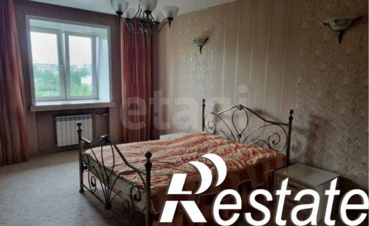 4-комн квартира улица Балябина, 46,  д. 46