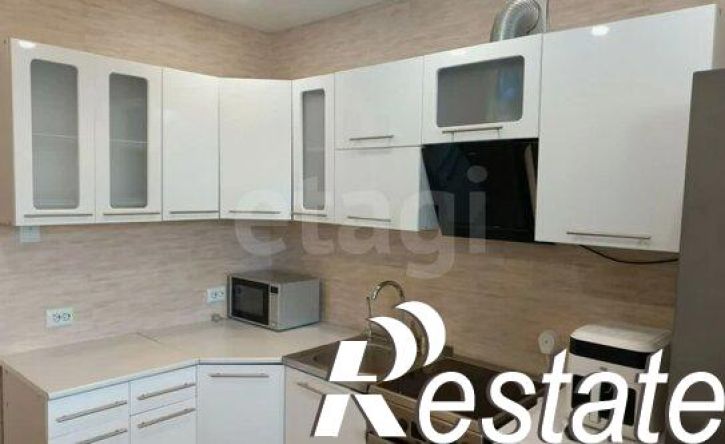 3-комн квартира Путейская улица, 49,  д. 49