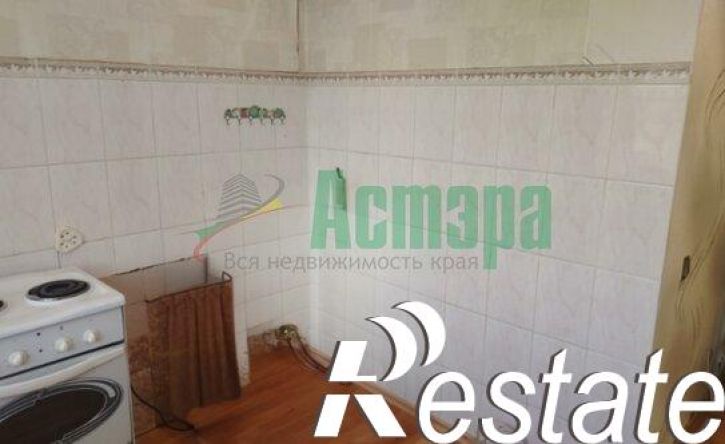 2-комн квартира улица Космонавтов, 1,  д. 1
